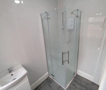 2 bedroom terraced house to rent - Photo 6