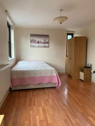 Room in a Shared Flat, Ham Park Road, E7 - Photo 1