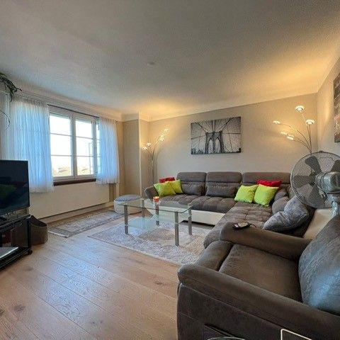 Meublé et tout équipé : Appartement de 2.5 pièces au 4ème étage - Photo 1