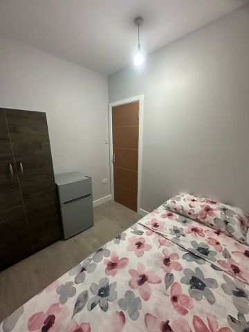 Room in a Shared House, Philip Lane, N15 - Photo 5