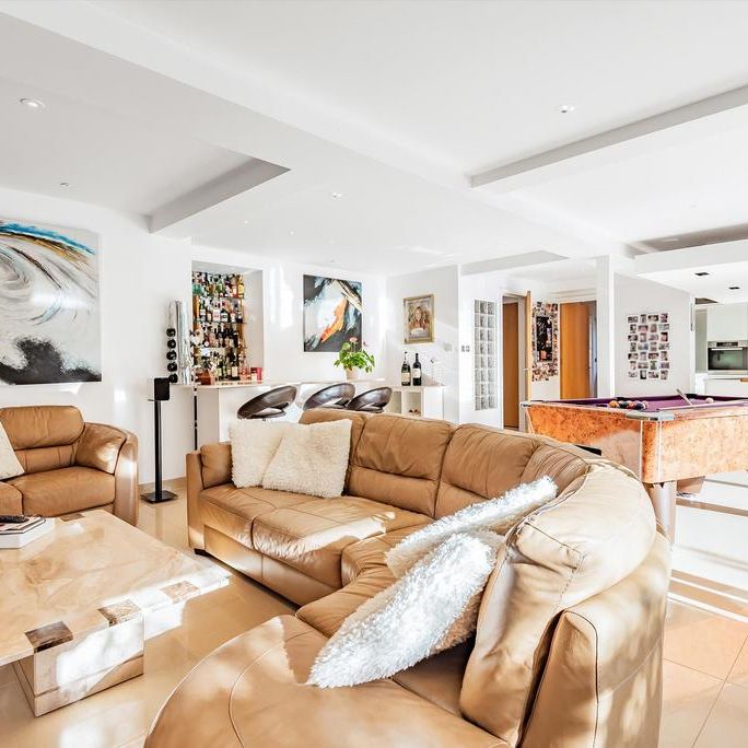 4 bedroom detached house to rent - Photo 1