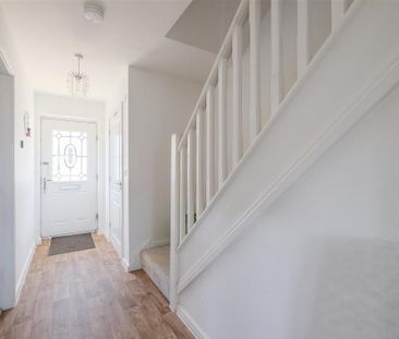 3 bedroom semi-detached house to rent - Photo 6
