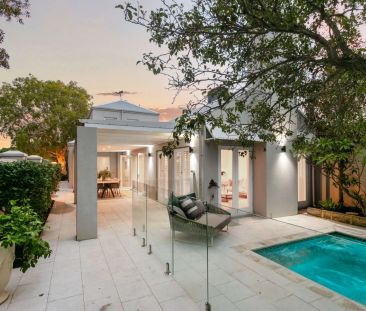 Ultra Sophisticated Beach House - Photo 6