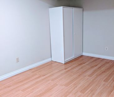 For Lease - 5030 Heatherleigh Avenue Unit# 150, Mississauga, Ontario - Photo 4