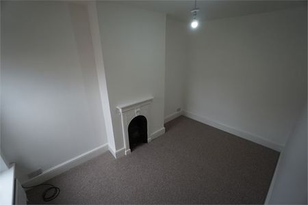 Wickham Road, Colchester, Essex. CO3 3EE - Photo 2