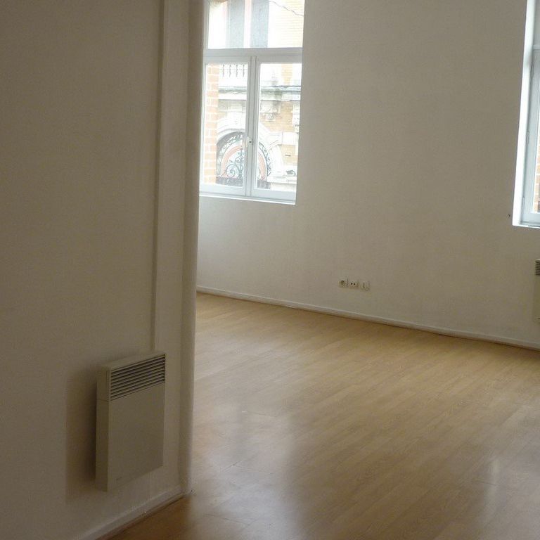Appartement 5 pièces de 95 m² à Béthune (62400) - Photo 1
