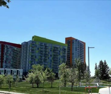 Furnished 2 Bedroom Condo | 710 - 30 Brentwood Common Northwest, Ca... - Photo 1