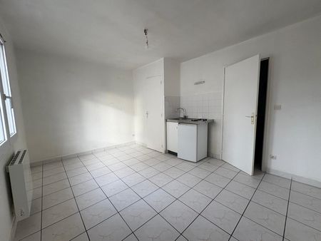 Location Appartement 1 pièce 19m² LA RICHE 37520 - Photo 2