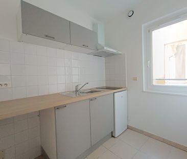 Location Appartement 2 pièces 40m² NARBONNE 11100 - Photo 1