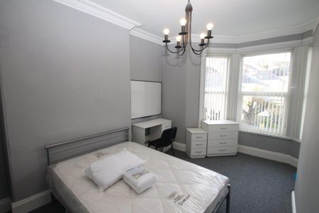 8 Bedroom | 6 Salisbury Road, PL4 8QS - Photo 3