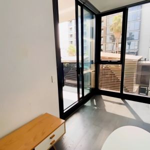 33 Blackwood Street, Melbourne - Photo 2