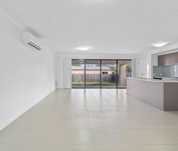 LOW MAINTENANCE 4 BEDROOM HOME IN BANYO - Photo 6