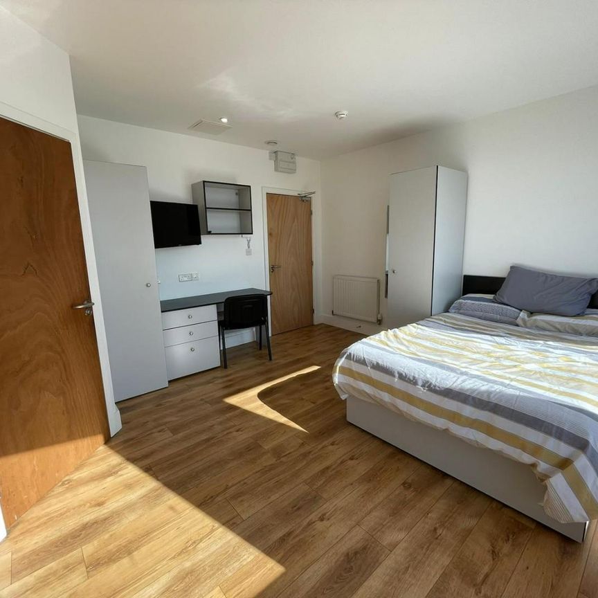 Tamar House - Large Studio, 2A Old Town Street, Plymouth - Photo 1