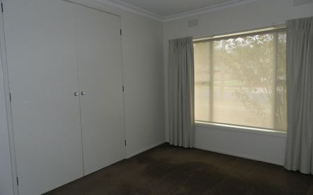 Neat & Tidy Home in South Shepparton! - Photo 3