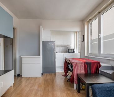 Gezellig éénslaapkamerappartement op de Markt in Deinze! - Photo 2