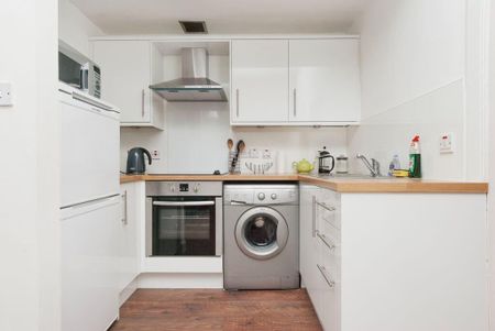 1 bedroom flat to rent - Photo 2
