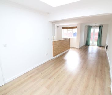 3 bedroom bungalow to rent - Photo 1