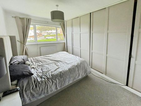 3 bedroom house to rent - Photo 2