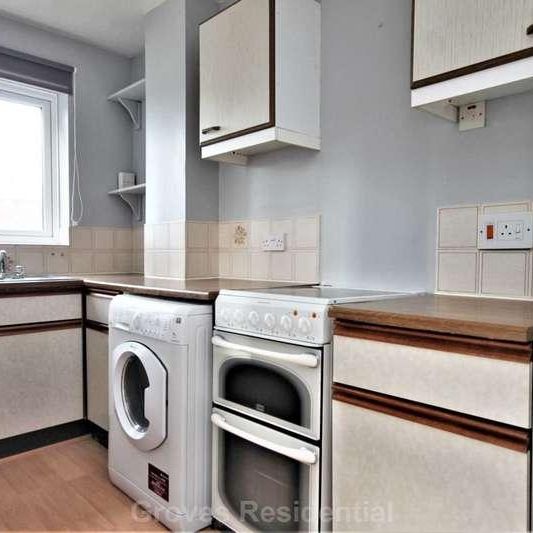 Boscombe Road, Worcester, KT4 - Photo 1