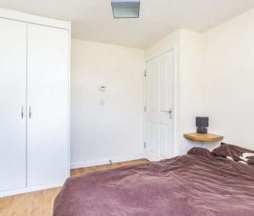 2 bedroom flat to rent - Photo 6