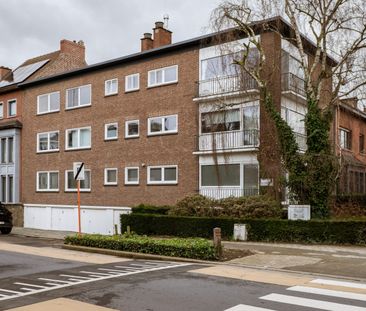 Verzorgd 2-slaapkamer appartement met garage - Photo 1