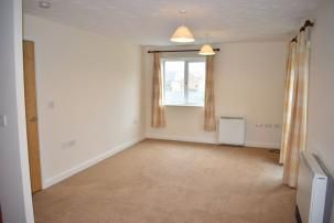 2 Bedroom Flat For Rent - Photo 1