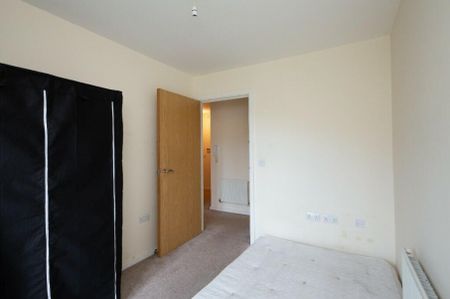 2 Bed Flat, Alban Street, M7 - Photo 3