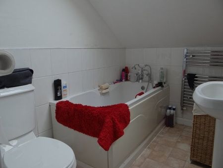 Victoria Road North, Southsea - Photo 4