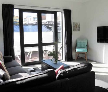Hobsonville, 2 bedrooms, $650 - Photo 1