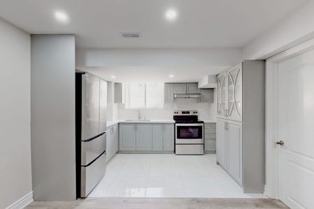 For Lease - 16 Helderman Street, Caledon, Ontario - Photo 2