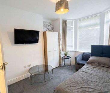 Property to rent - Photo 3