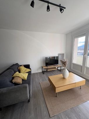 Location Appartement 3 pièces 55m² ST EGREVE 38120 - Photo 1