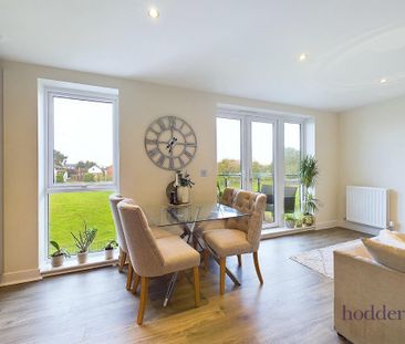 2 bedroom apartment to rent - Photo 5