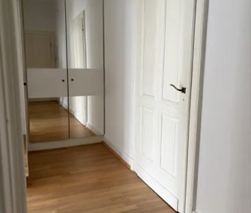 2-Zimmer Altbau mit Balkon zum Verlieben: Renoviert in Pempelfort! - Photo 6