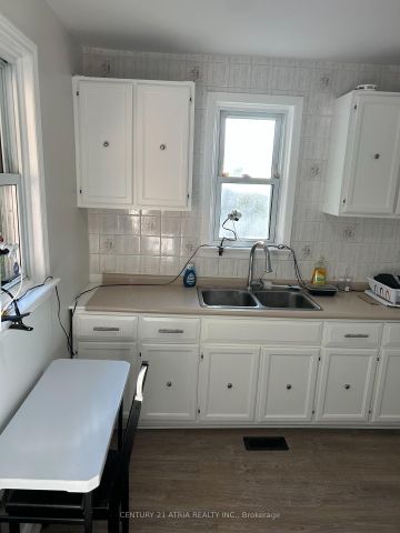 For Lease - 417 Bloor Street, Oshawa, Ontario - Photo 5