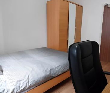 Standard Plus 3 And 4 Bedroom Apartment - Photo 1