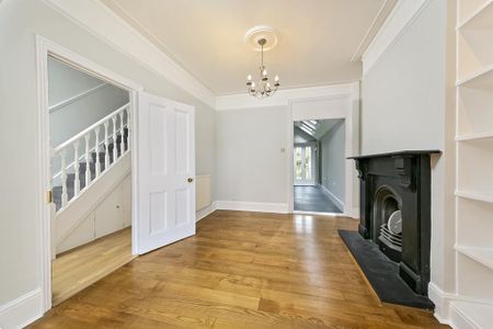 5 bedroom terraced house to rent - Photo 2
