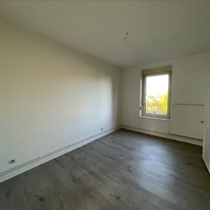 Location Appartement 2 pièces 46m² - Photo 2