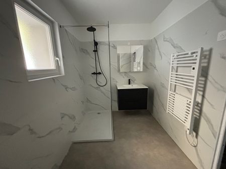 Location Appartement 2 pièces 49m² LESTREM 62136 - Photo 5