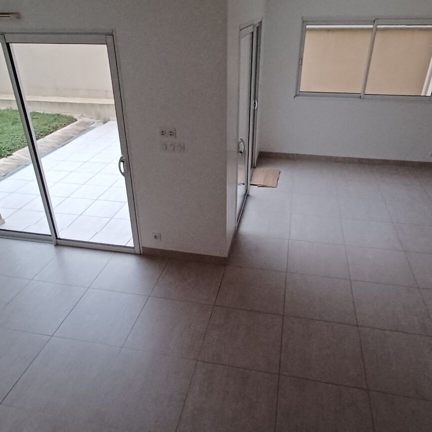 Location Maison 6 pièces 102m² - Photo 1