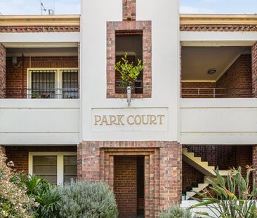 Charming Art Deco Apartment with Modern Touches – Perfectly Located! - Photo 5