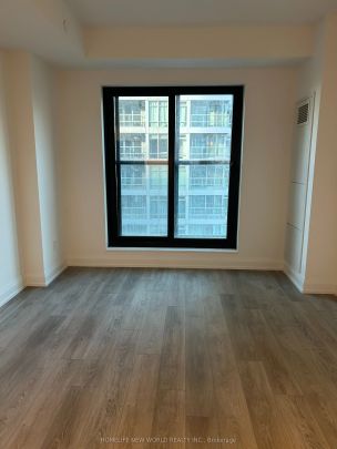 20 soudan Avenue #1411 - Photo 1