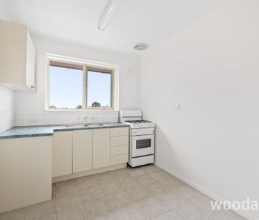 RENOVATED TWO BEDROOM UNIT! - Photo 3