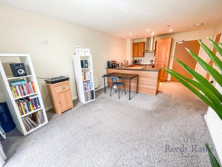 2 bedroom apartment to rent - Photo 2