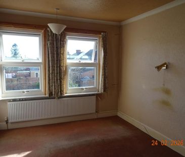 3 bedroom semi-detached house to rent - Photo 2