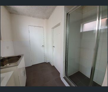 4/35 Staley Street, Brunswick, Vic 3056 - Photo 4