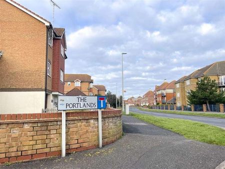 The Portlands, Eastbourne, BN23 - Photo 3