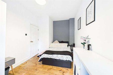 Southampton Street, Farnborough, Hampshire, GU14 - Photo 4