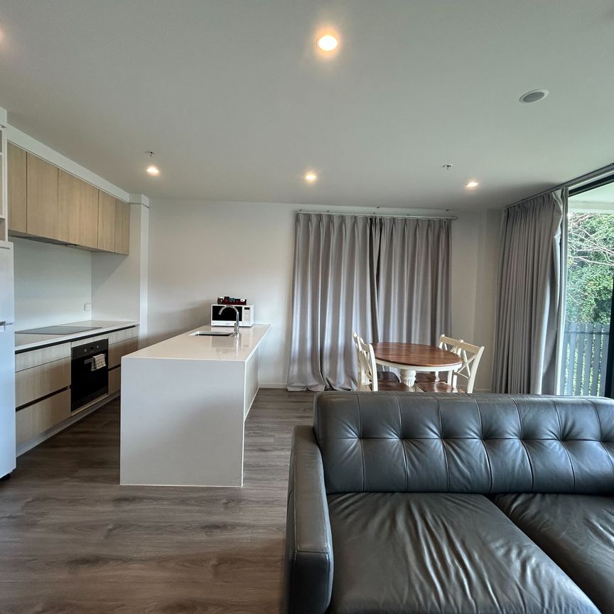 2 Bedrooms on Edgerley Ave - Photo 1