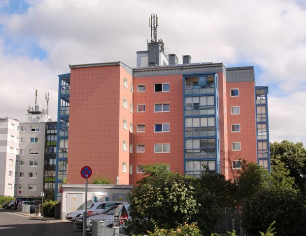 Helle 3-Zimmer-Wohnung mit Balkon in Gießen-Wieseck - Photo 1